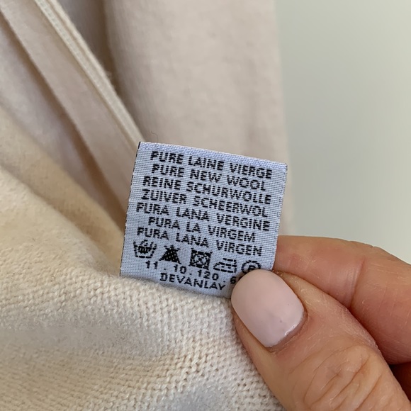 Lacoste sweater - Picture 5 of 5